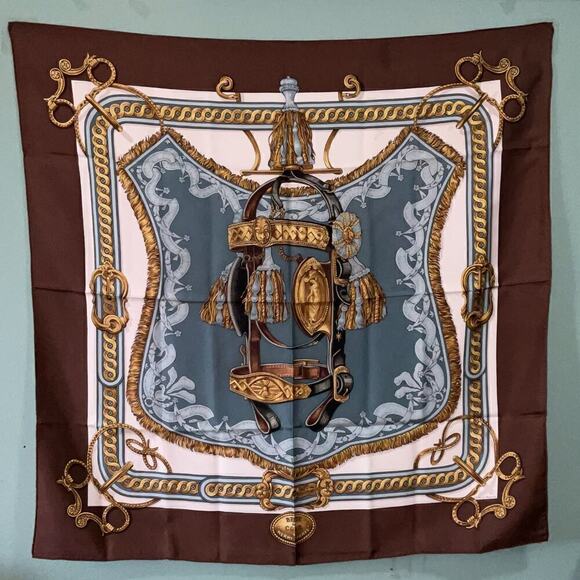 Hermes  Bride de Cour Brown, Blue, White, and Gold 100% Silk Scarf 90cm Square - Picture 16 of 16